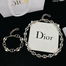 Picture of Dior Sets _SKUDiorsuits08cly838494